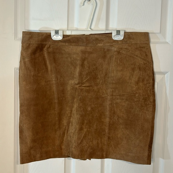 Ladies size L-XL Brown Suede Skirt - Picture 1 of 10